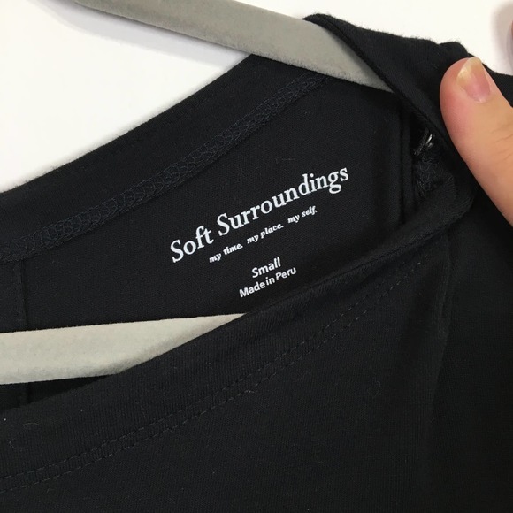 Soft Surroundings Timely Boatneck black jersey tunic shirt Size Small - Picture 3 of 9